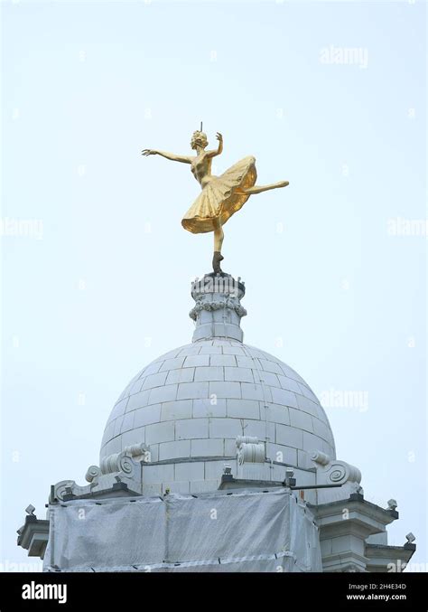 Statue d'Anna Pavlova