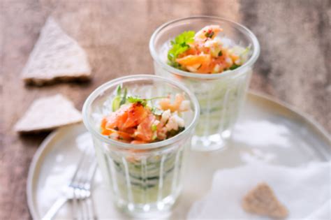 Verrines de fruits de mer avec crème de concombre