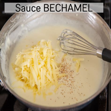 Un graphique simple montrant les ingrédients principaux d'une sauce béchamel.