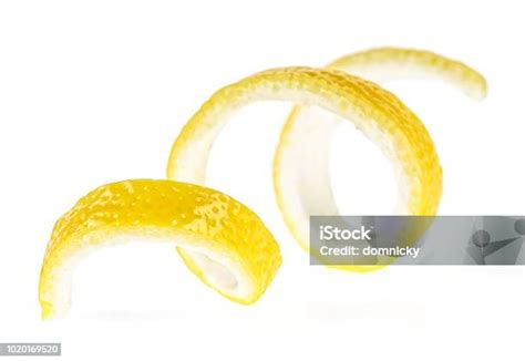 gros plan sur le zeste de citron