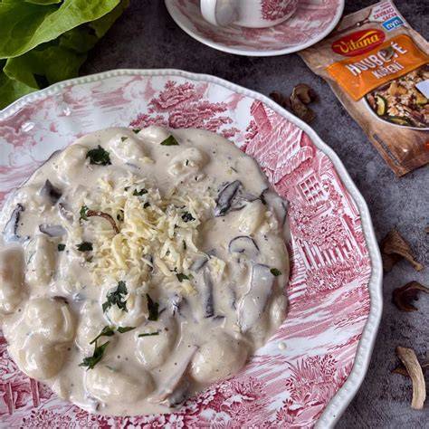 composition sauce béchamel fromages et champignons