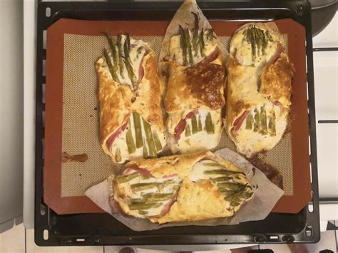 feuilletés chauds sortant du four