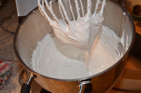 Préparation d'une meringue italienne