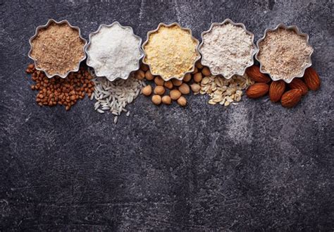 Mélange de différentes farines sans gluten (riz, sarrasin, amande, coco)