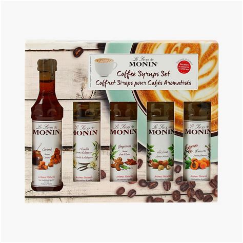 Sélection de sirops et de garnitures pour personnaliser les boissons au café