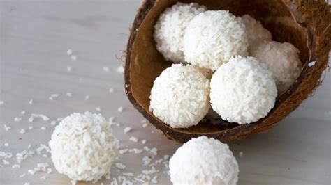 Bonbons à la noix de coco et au pandan