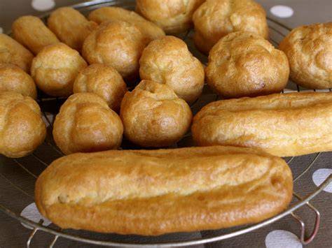 illustration pâte à choux et chouquettes