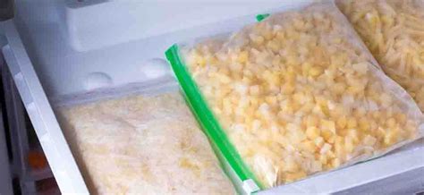 Des madeleines emballées individuellement dans un sac de congélation