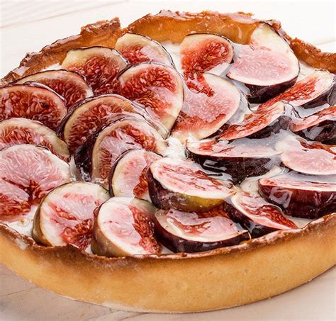 Tarte aux figues prête à être dégustée