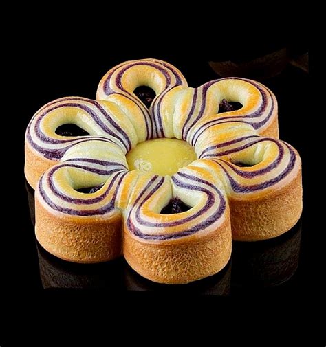 Composition de pâtisseries créatives et colorées
