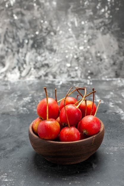 Fruits rouges frais dans un bol