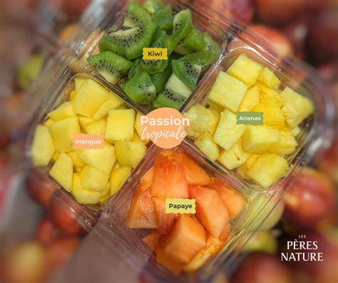Assortiment de fruits coupés en dés