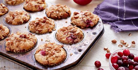 Ingrédients pour muffins aux canneberges et pommes