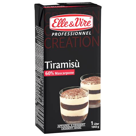 Garniture mascarpone et appareil tiramisu prêt à être monté