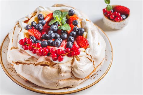 Meringue Pavlova