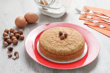 Préparation d'une dacquoise aux noisettes