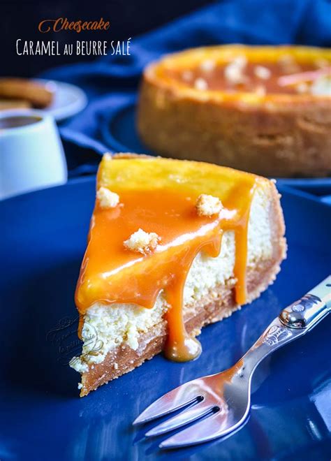 Cheesecake New-Yorkais avec une garniture au caramel
