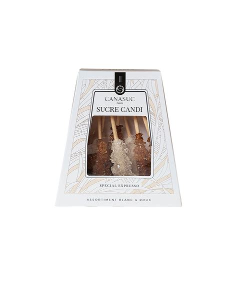 Illustration montrant un assortiment de bâtonnets de sucre candi brun et blanc dans des verres et desserts