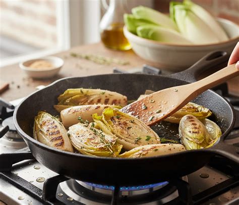Caramélisation des endives à la poêle
