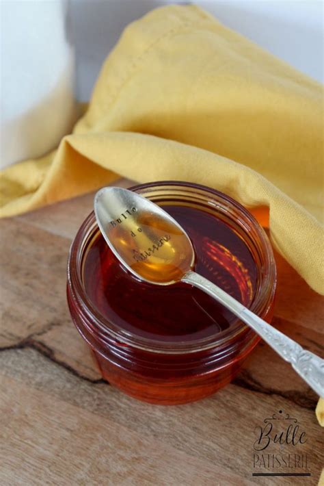 Caramel liquide versé