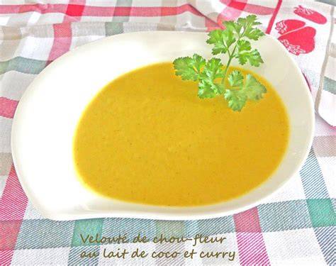 image de velouté à la noix de coco et curry