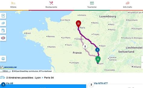 Une carte stylisée montrant un itinéraire de rallye moto avec des points d'intérêt.