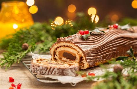 Infographie: Schéma étape par étape de la buche de noel facile