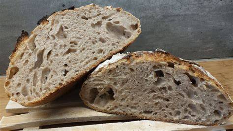 pain au levain cuit