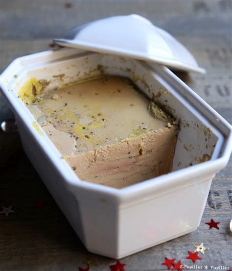 Terrine de foie gras dans un bain-marie