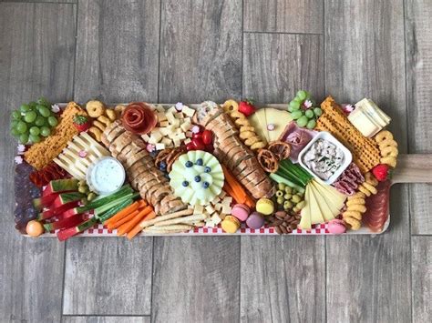 Planche apéritive avec feuilletés