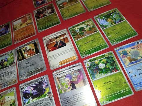 Image d'une collection variée d'objets Pokémon