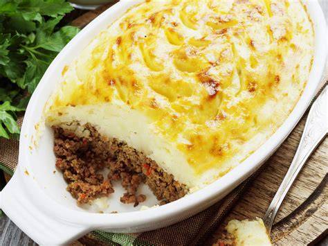 Assiette de hachis parmentier avec endives