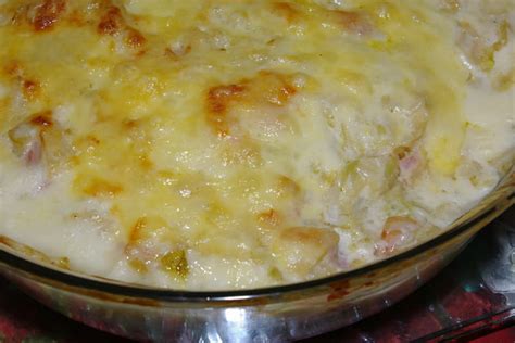 Un plat de gratin de chou blanc