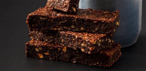 Grains de cacao et dattes