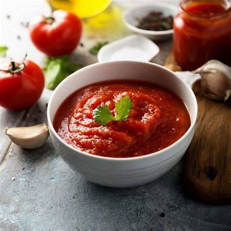 image de sauce tomate tunisienne relevée
