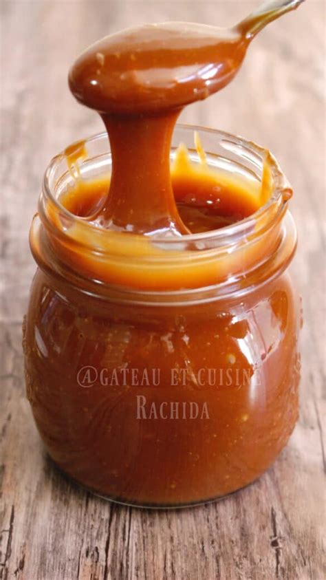 Un bol de caramel au beurre salé onctueux