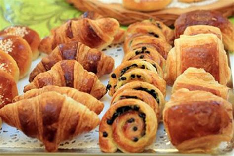 Variété de viennoiseries maison