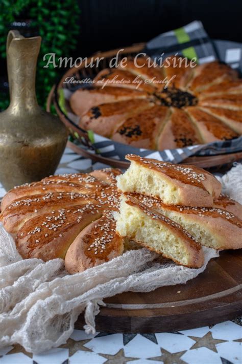 Pain algérien façonné avant cuisson