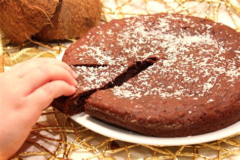 Gâteau fondant au chocolat et noix de coco