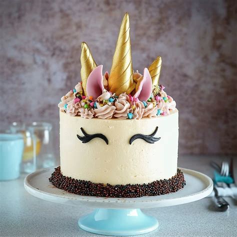 Gâteau licorne coloré