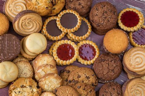 Une variété de biscuits secs