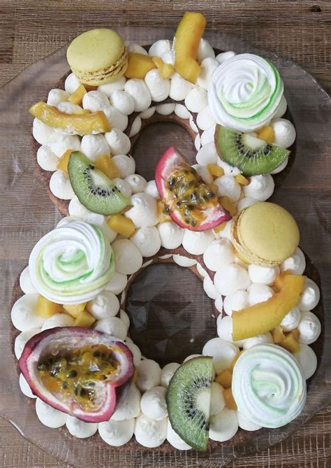 Exemple de Number Cake décoré de ganache montée