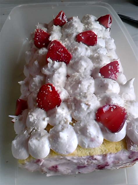 Croustillant chocolat blanc et mousse fraise infographie étape