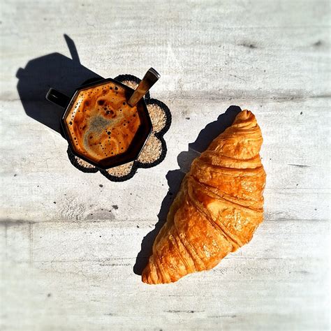 Mélange d'œufs, de crème et d'épices pour la garniture
