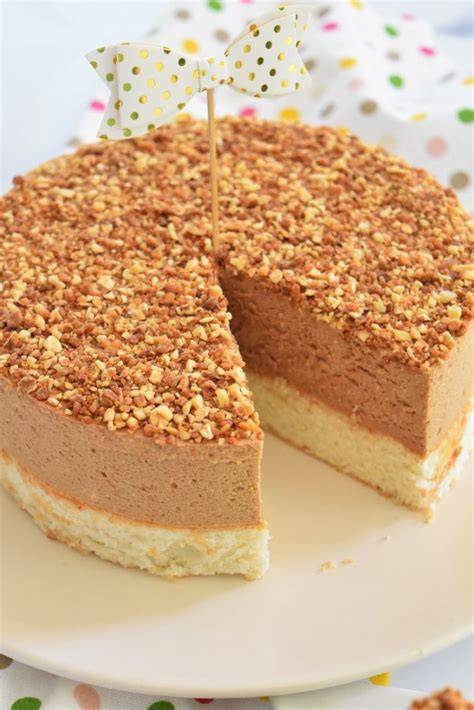 Gâteau génoise mousse praliné coupe stratifiée