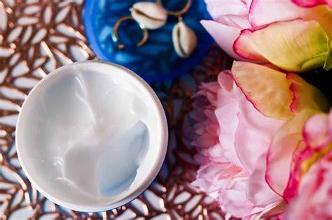 Infographie: Comment choisir une crème matifiante bio et quels ingrédients privilégier