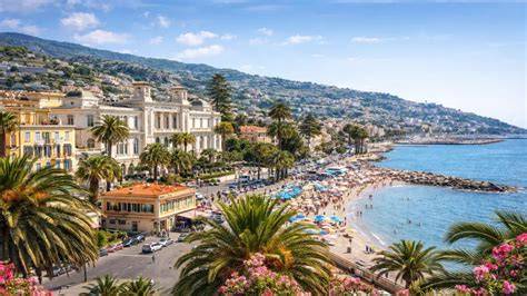 Photo de La Pigna et du littoral de Sanremo