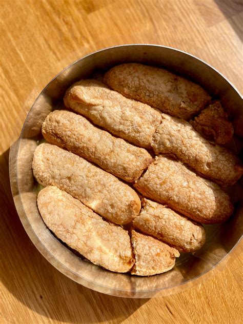 Pâtisseries avec biscuits imbibés