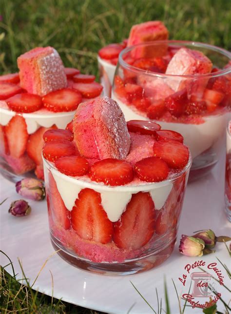 illustration tiramisu fraises en verrines