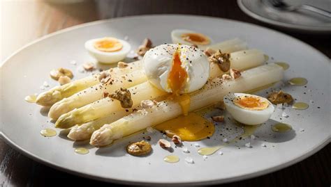 Recette de cocottes d'asperges et œuf mollet